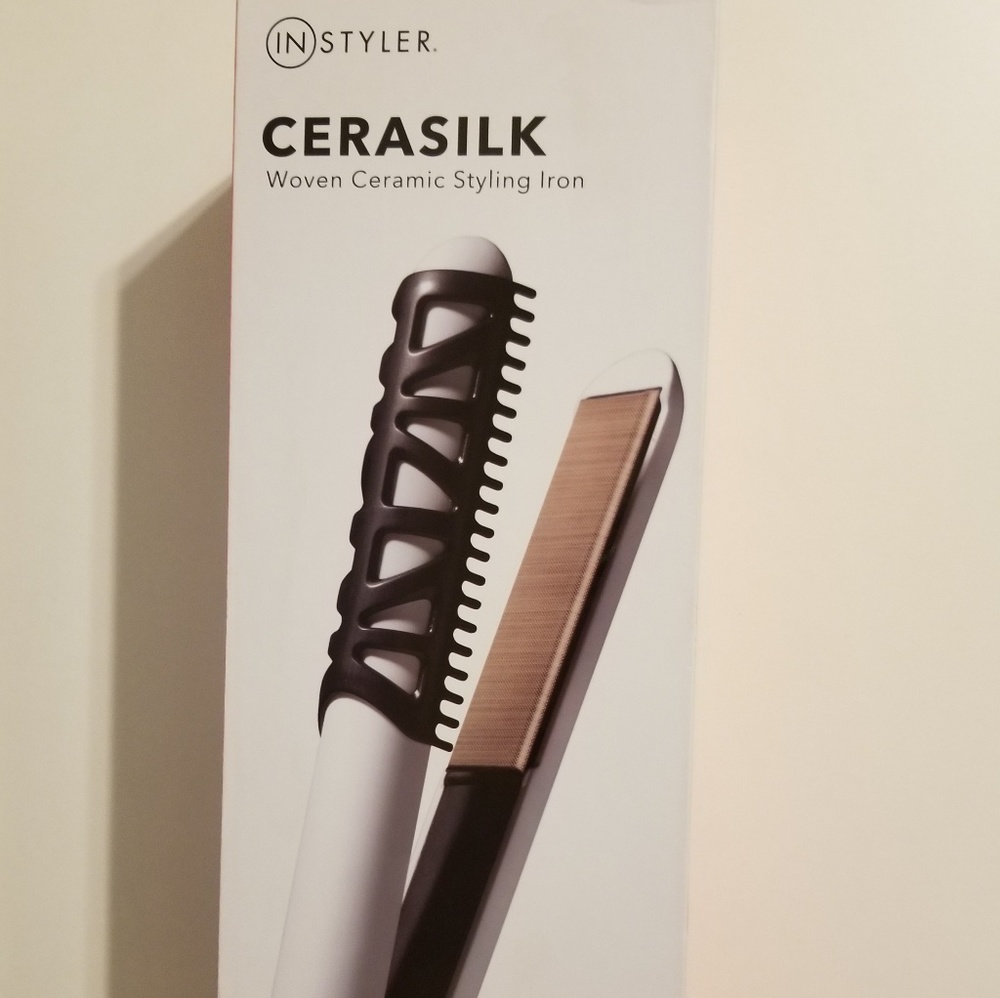 NEW INStyler Cerasilk Flatiron W/ Detachable Comb